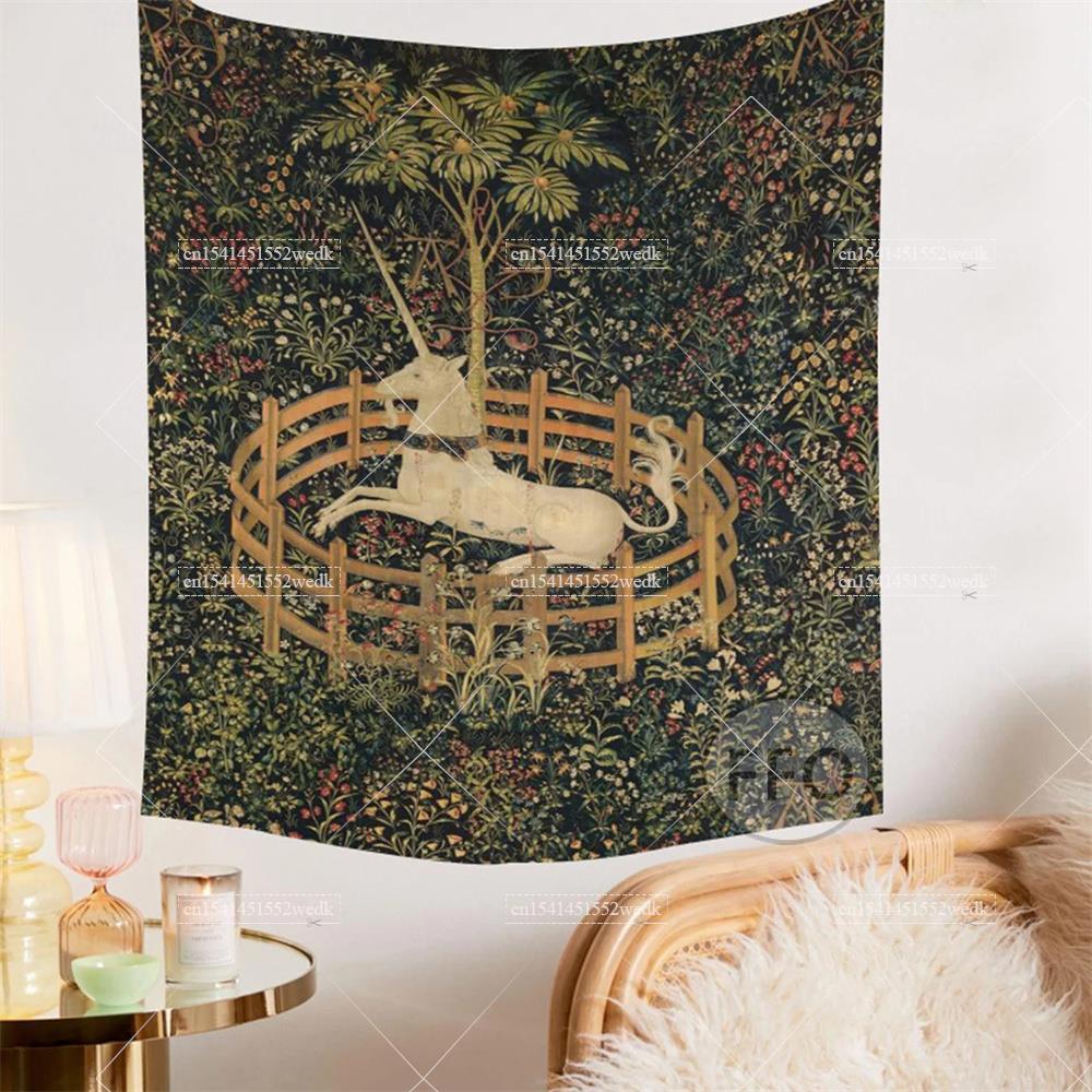 Tapiz de pared de Unicornio en - Pilates Yoga Studio reseña y precio