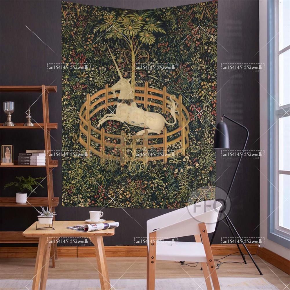 Tapiz de pared de Unicornio en - Pilates Yoga Studio reseña y precio